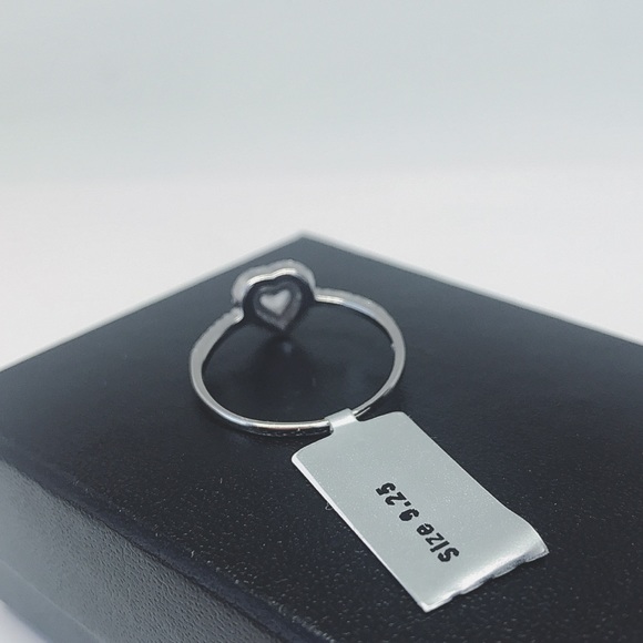 925 Sterling Silver Cubic Zirconia Ring - Picture 6 of 8